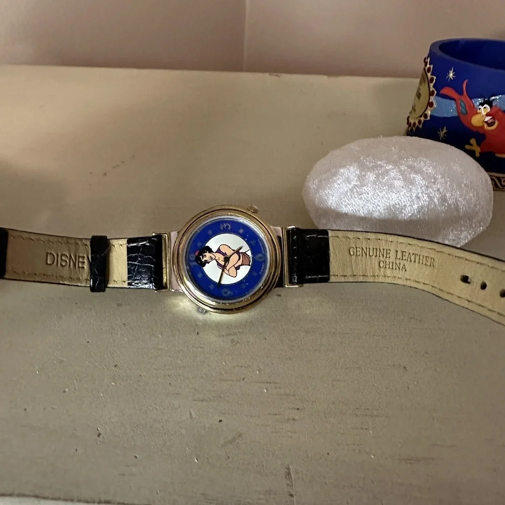 Disney Villains Jafar Aladdin Collector Watch and Figurine‎ Ltd edition 311/1000